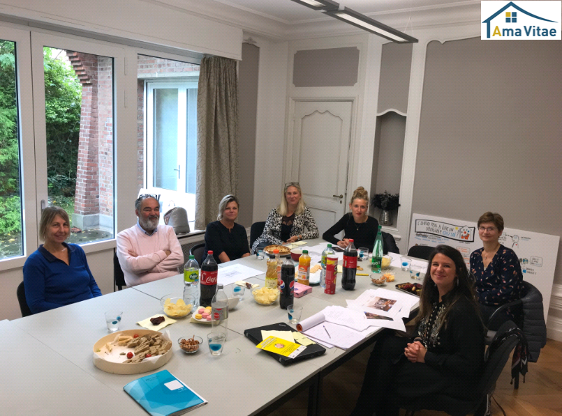 ama_vitae's tweet photo. La première rencontre collective avec les amis d'AMA VITAE s'est tenue ce mardi 8 octobre. Des échanges intéressants autour de notre projet d'habitats partagés inclusifs pour personnes touchées par la maladie d'Alzheimer et apparentée qui verra le jour début 2021. https://t.co/SM586HEgxu
