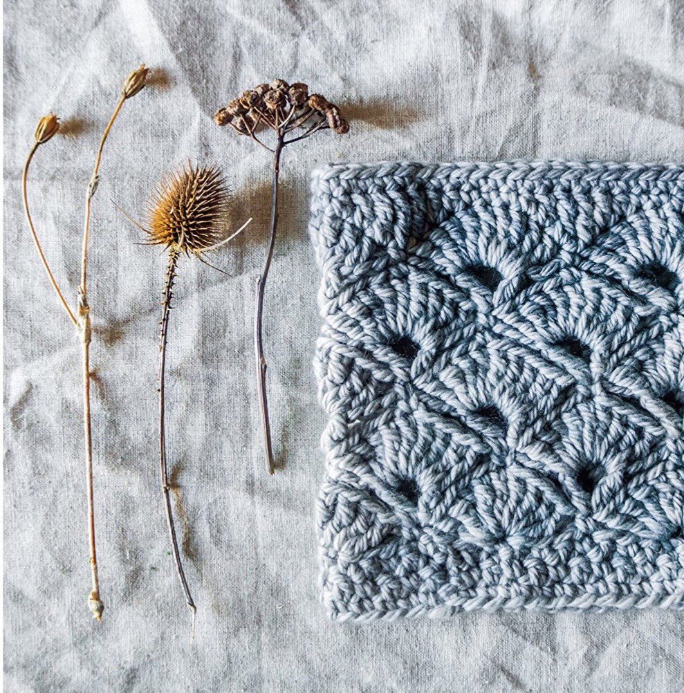 silverpebble's tweet image. 👆🏻This was recorded a few weeks ago before I became unwell. 

If anyone fancies the cheesey coleslaw recipe I’m happy to share it here. 

This is the crocheted Fennel cowl. Pattern in my book #MakingWinter
