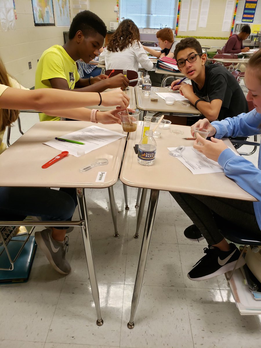 ibscience17's tweet photo. @jcibmiddle 8th grade scientists prefer to investigate science concepts through mini-labs. #mixtures and #solutions When students take control, the impact on learning/retention is greater!#IB_knowledgeable #IB_communicators @JCIBSchool @amykfmurphy @lightseer https://t.co/nbdPgpCf2J