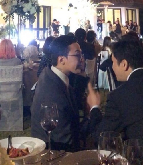 ACTJISUS's tweet photo. Jiyong                         Jiyong
in a                               in a
2018                             2019
wedding                      wedding

two consecutive yrs of GD spotted attending weddings!! WHO IS NEXT!! https://t.co/JiRRfh6Jno