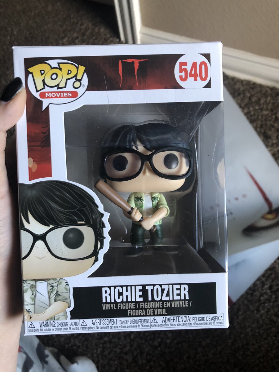 🎈IT CH. 2 GIVEAWAY 🎈

i'm giving away exclusive posters and a Richie Tozier pop figure! 

all you have to do is 
-follow me :)
-retweet, like, and reply to this tweet with anything (preferably some cast photos, i need some more👀)

and that's it ! i will be picking winners 11/1