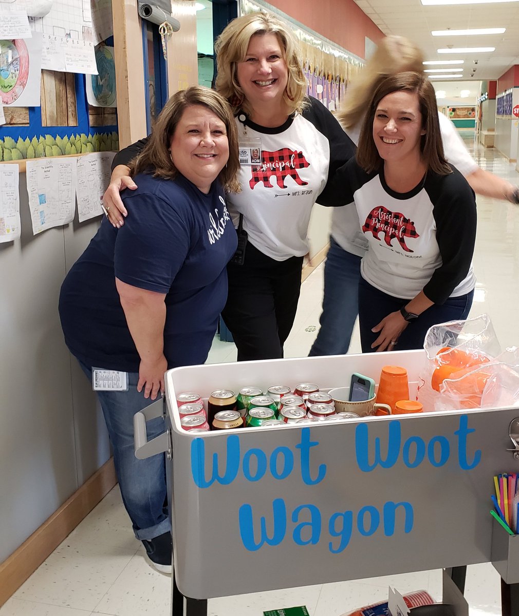 SharJakub's tweet photo. Best Admin Ever!!!!!!#WESroars https://t.co/fdURZsfIt6