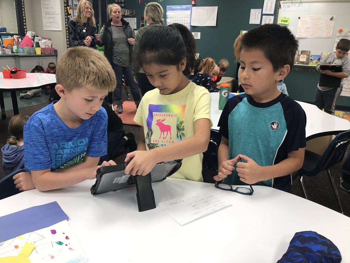 MrsdunnH's tweet photo. Kindergarteners came to play our video games today! #pltw #great2bhorizon #coding #johnstonlearns https://t.co/vA5qm9uZ9X