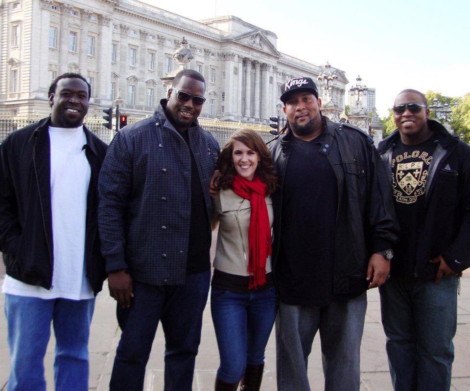 kelgamel's tweet photo. The Bucs play in London this weekend for the first time since 2011 (we don’t talk about that game though), so here’s one of my favorite photos from that original London week, when I went touring with @DavinJoseph75, @77ways, @DPENN70 and @JZutt7176 for an o-line piece with FOX. https://t.co/vnmPiDdizr