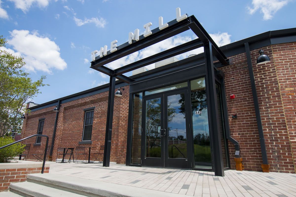 flyoverpodfest's tweet photo. Kicking off #FPF19 this morning! Welcoming all Midwest #podcasters to @dimension_mill - #Bloomington's center for #coworking &amp; #entrepreneurship! Get ready for a fun-filled day of all things #podcasting https://t.co/ay7rlElXSK https://t.co/FjvlqQcaRx