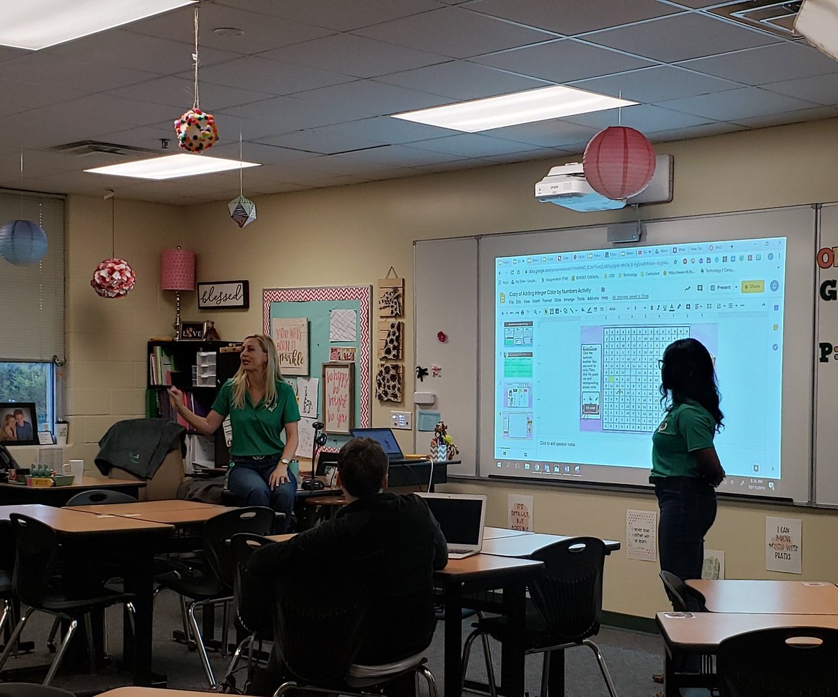 CarrollCurric's tweet photo. Teachers learning from teachers at District Day of Learning! @Carrollisd https://t.co/MkReBa3b9D