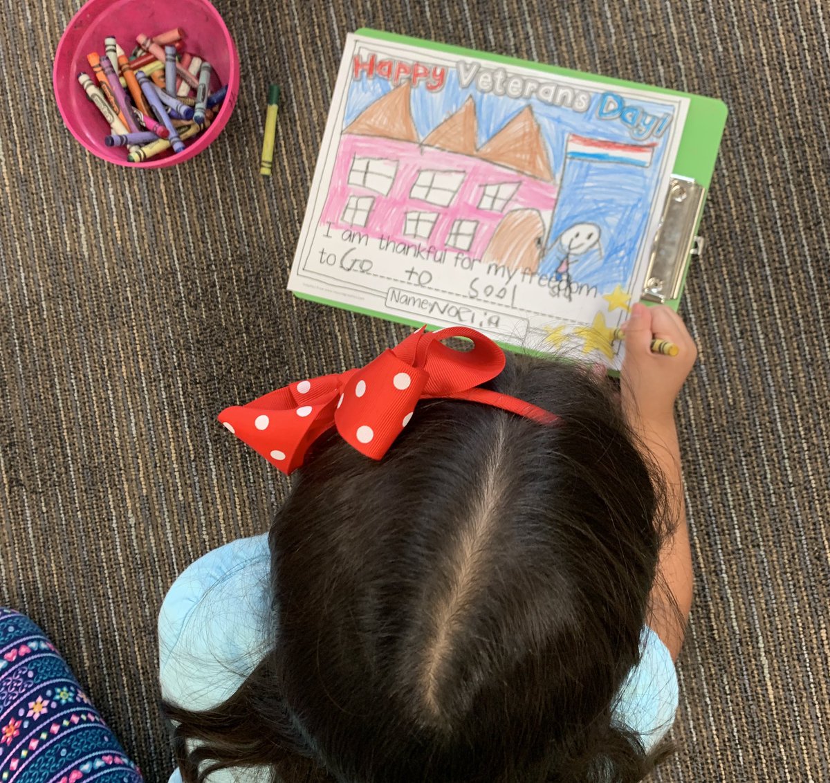 An attitude of gratitude as we prepare for Veterans Day in the Pope music room. ❤️🎶🇺🇸<a href="/popepanthers/">🅟🅞🅟🅔  🅟🅐🅝🅣🅗🅔🅡🅢</a> <a href="/CyFairISD/">Cypress-Fairbanks ISD</a> <a href="/CFISD_FineArts/">John Morrison</a> @CFISDELMusicPE