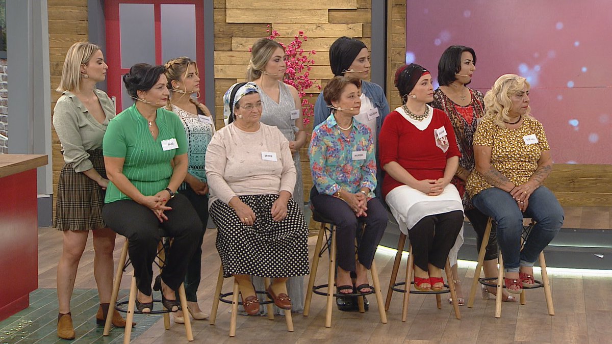 Ömer Bey, yemeği doğru tahmin etti ve ailesine 3 puanı kazandırdı! 🍽 Damat Bayıldı’da haftanın kazananı ve beş tam altının sahibi ise Nesrin Hanım ve Nursel Hanım oldu! 🌟 Damat Bayıldı yeni bölümüyle Pazartesi 16.00’da Show TV’de! 🍽⠀ #damatbayıldı⠀⠀
@showtv <a href="/mediadncc/">mediadncc</a>