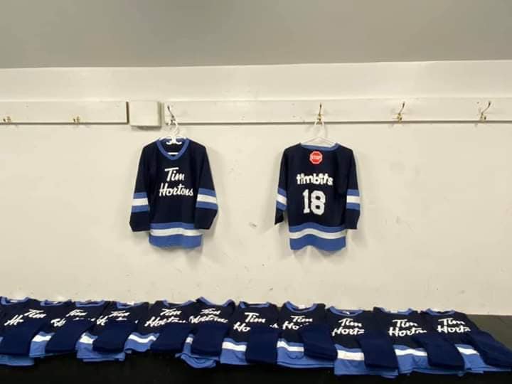 What a great evening!

A big thank you to The Northwest Company and Tim Horton's for our new jerseys and socks and for supplying hot drinks and Timbits for everyone!

All the kids had a great time on the ice while sporting their new jerseys and socks #iqaluit #hockey