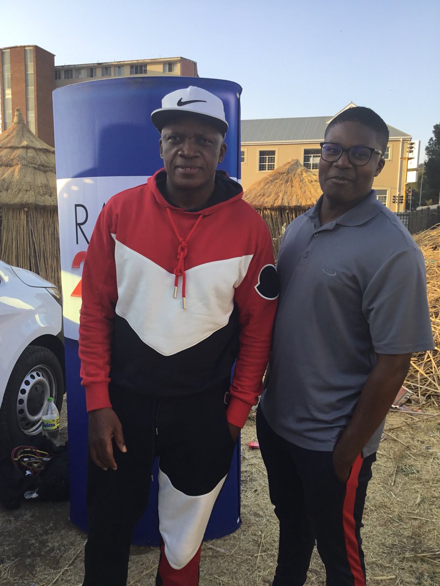 Radio2000_ZA's tweet image. @GlenLewisSA broadcasting live from Bloemfontein 

#macufe2019 #Macufe22