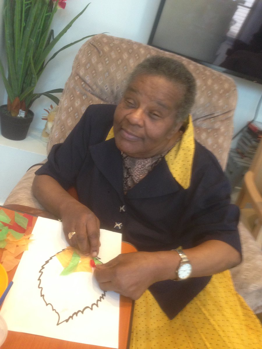 RowallanHouse's tweet photo. Great fun today @RowallanHouse creating beautiful #autumn pictures @EOLCbhrut1 @carehome_co_uk @NAPAlivinglife https://t.co/nLMKz8h5n7