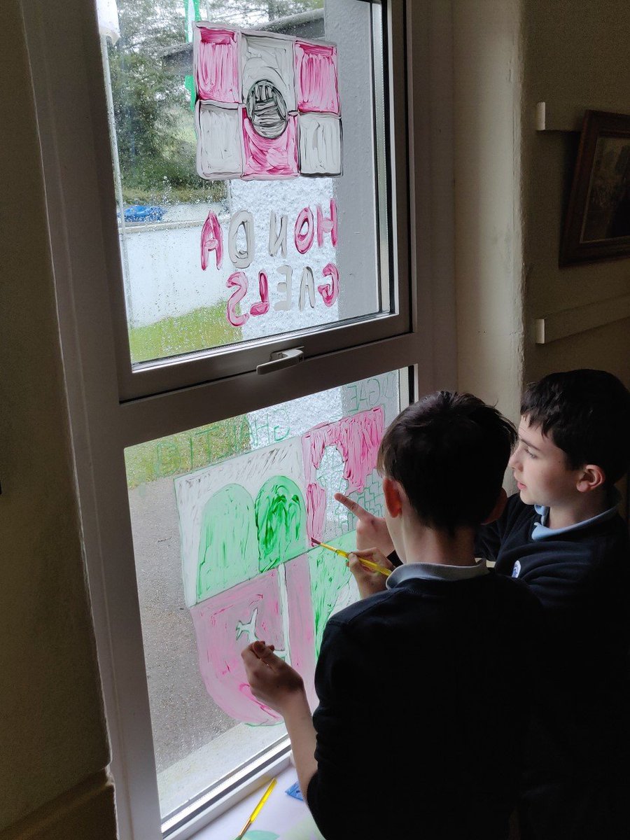 anglesborons's tweet image. Excitement building ahead of the County final. Great support for the Gaels today at our Jersey Day organised by our Student Council. To top our wk off our boys qualified for the South football final. Best wishes to all involved with Galtee Gaels on Sunday bit.ly/2VyOg9Y