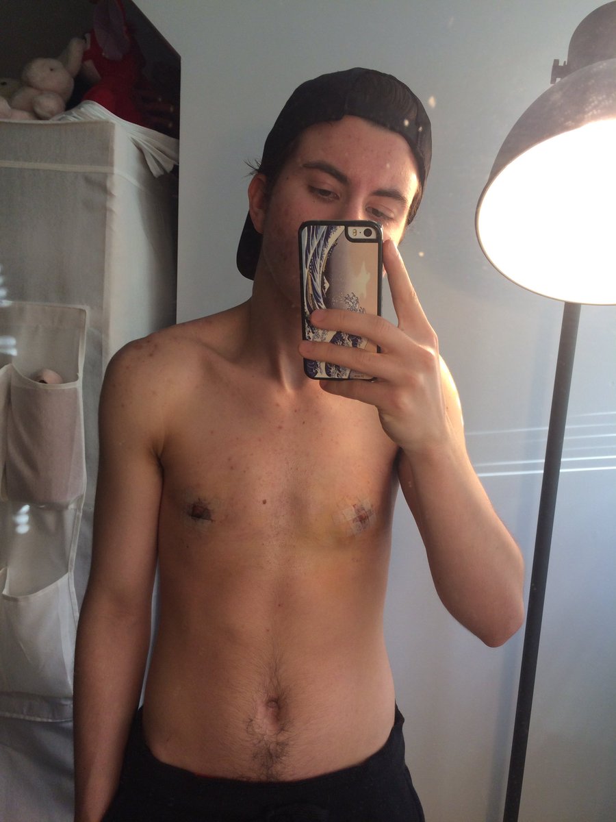 sammoirsmith's tweet photo. everyday i thank my lucky stars for the journey i’ve been on, i didn’t think i’d make it to 18 and now im nearly 21 and the happiest i’ve ever been ☺️#NationalComingOutDay https://t.co/pMOEYDWgAp