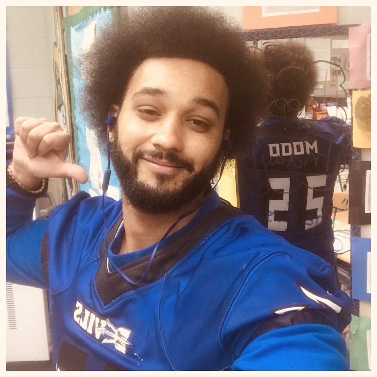 misterO1906's tweet photo. It may be the last day of the Week of R.E.S.P.E.C.T , but we will do our best to show it all year long. Let’s start today by “Teaming Up Against Bullying”
#favoritejersey #favoriteuniform #HappyFriday https://t.co/PjyBnL4VAH