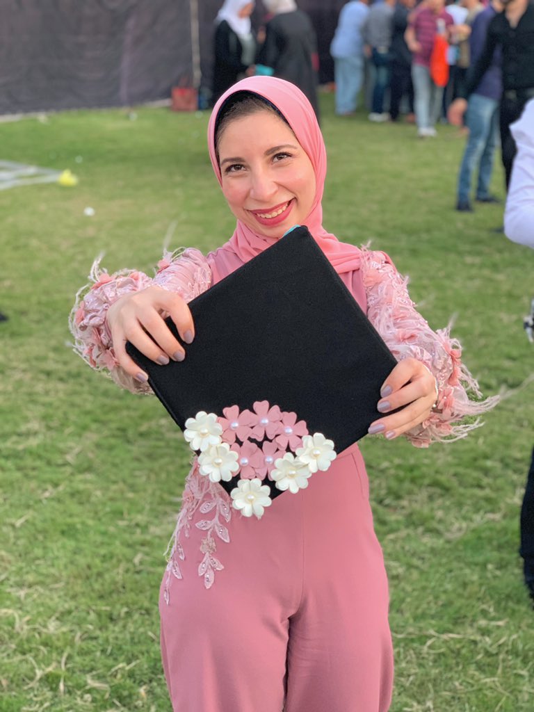 NonaRhan's tweet photo. Finally i did it ❤️🥰 
شكرا ل ماما لوجودها جنبي و انها كانت بتشجعني❤️
و بابا كان نفسي تبقي موجود ربنا يخليك ليا و ديما في ظهري 
يارب اقدر افرحكوا زي ما تعبتوا معايا ❤️❤️❤️ https://t.co/4pGvqU2rUG