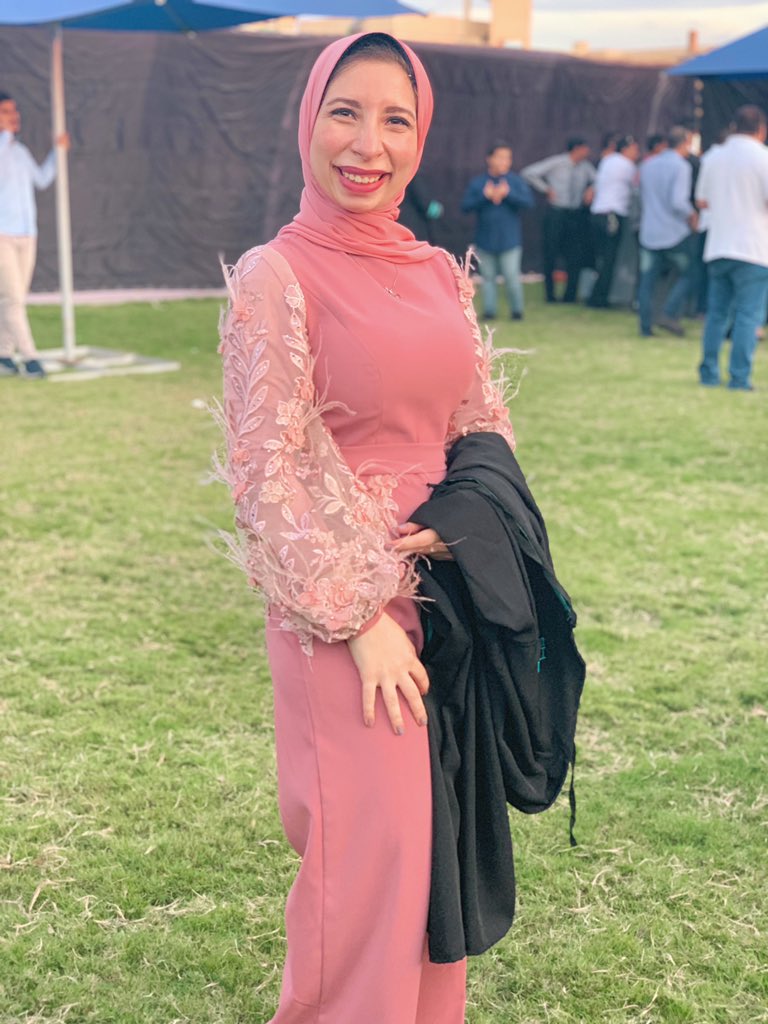 NonaRhan's tweet photo. Finally i did it ❤️🥰 
شكرا ل ماما لوجودها جنبي و انها كانت بتشجعني❤️
و بابا كان نفسي تبقي موجود ربنا يخليك ليا و ديما في ظهري 
يارب اقدر افرحكوا زي ما تعبتوا معايا ❤️❤️❤️ https://t.co/4pGvqU2rUG