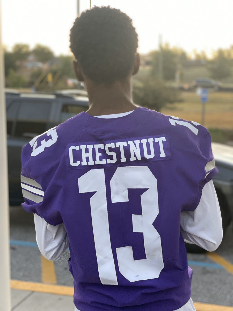 CoachParks84's tweet photo. The Car Rider Line is lit 🔥 this morning!!!!! #NeighborNight #SADDLEUP🐎💨 @RCE_SAiL https://t.co/Kf0COkQ9oR