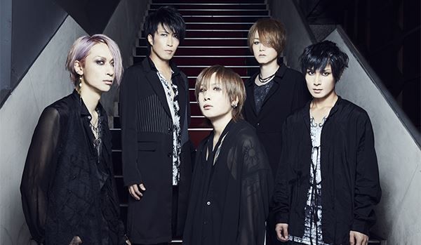 Angelo - New Look buff.ly/2MvQwL7