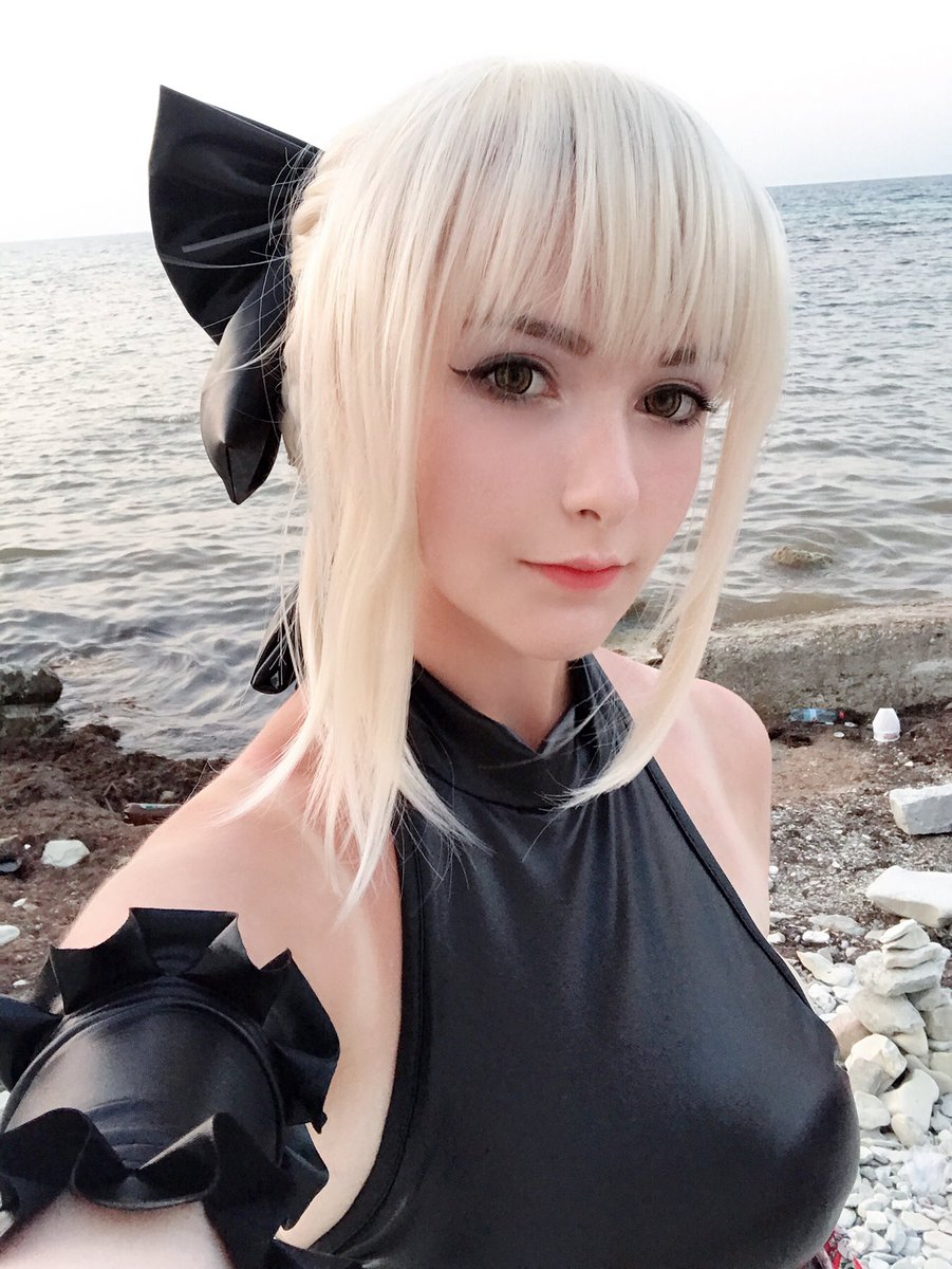 I decided to post more #Saber 🥰  More photos on my https://t.co/YXfxlb6iXk 💕 #fatecosplay #animecosplay #artoria https://t.co/WYSkxX9vTe