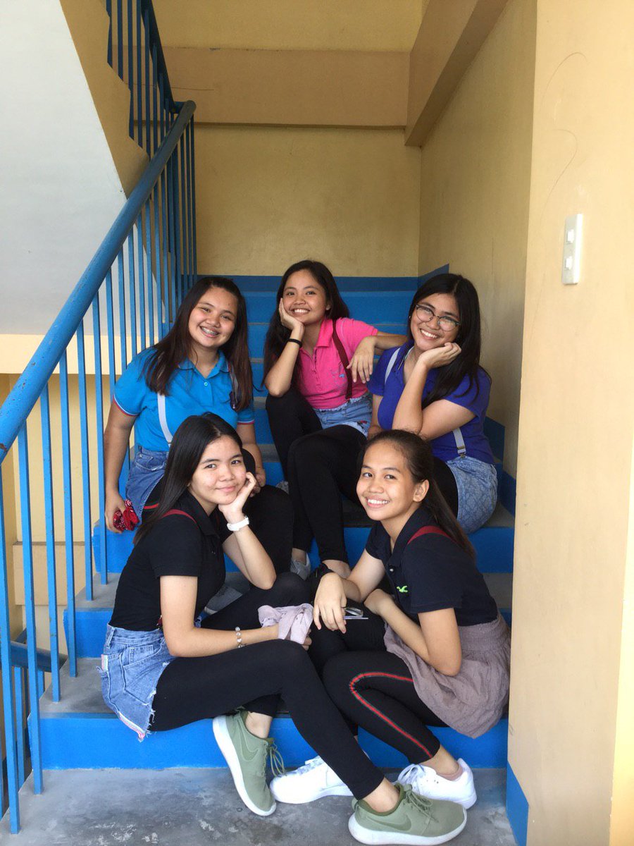 lynseihsrmnt's tweet image. Flex q lang sila 💕😍💜