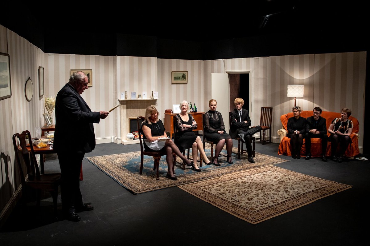 spreadeagles's tweet photo. You are invited to the wake of Len, beloved brother, uncle and friend.

Takes place 19.30 tonight and 17.00 tomorrow, Bridewell Theatre.

https://t.co/8e6CK5h6hM https://t.co/vOUEjM7l3L