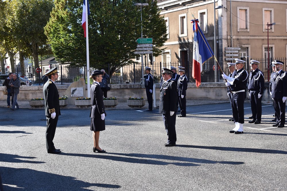 #Cérémonie d'installation officielle de M. Patrick MEYNIER, directeur départemental de la sécurité publique (DDSP) du #Lot. 🇫🇷👮‍♀️👮‍♂️ <a href="/PoliceNationale/">Police nationale</a>