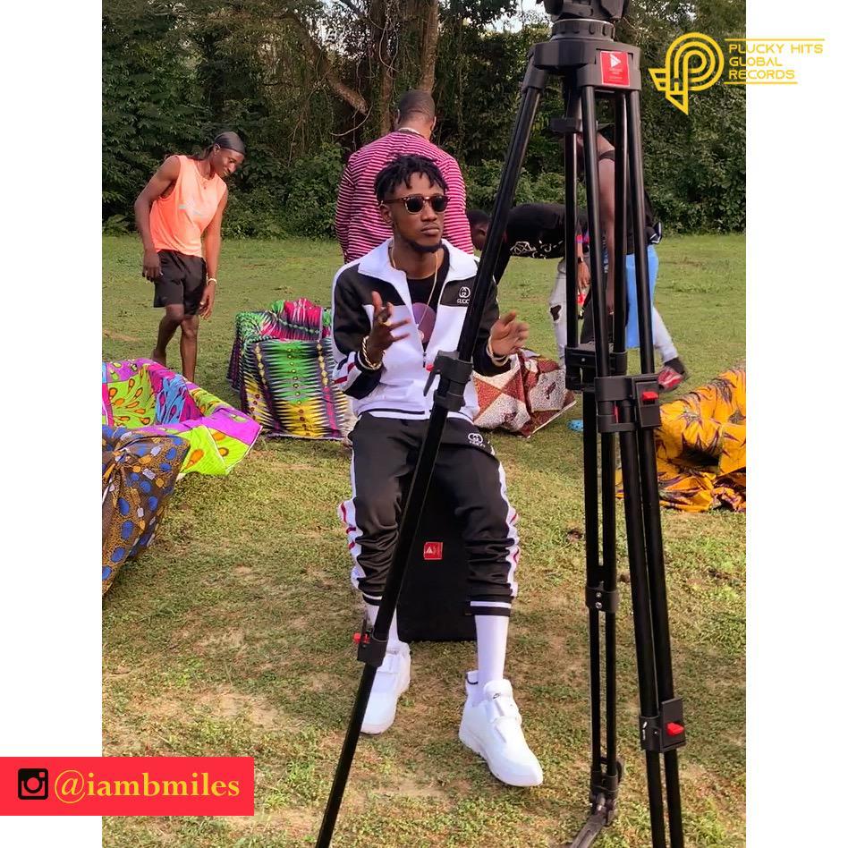 djsunnyslim's tweet photo. VIDEO of MILES AFRCAN LADY ft ENLINO drop tommorow 🥇🇳🇬🙏🏾 retweet pls to show love @iambmiles @iamenlino @listiqtribe https://t.co/ZhkCF2DEKn