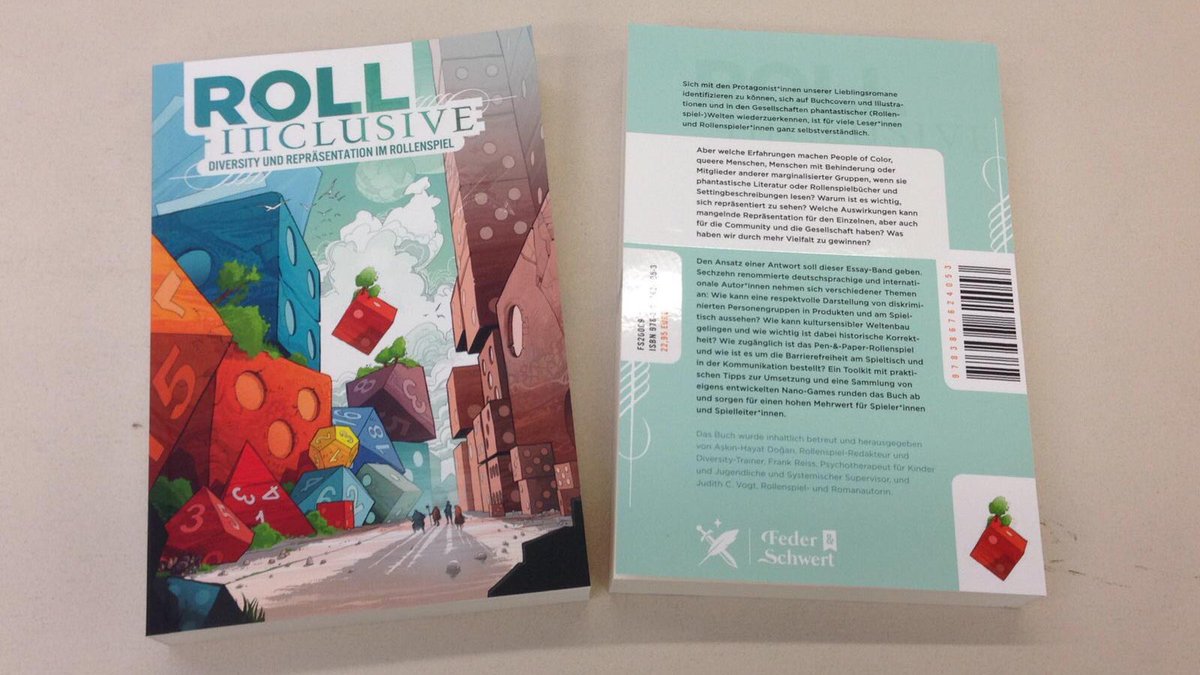 RefiningReality's tweet image. Die Druckerei hat geliefert 💜💚🖤 Der offizielle Erscheinungstermin für @RollInclusive verschiebt sich allerdings auf den 24.10., da der Zeitplan aufgrund einer abgerauchten Druckmaschine etwas verschoben werden musste. Ich hoffe ihr freut euch trotzdem genauso wie wir 😊