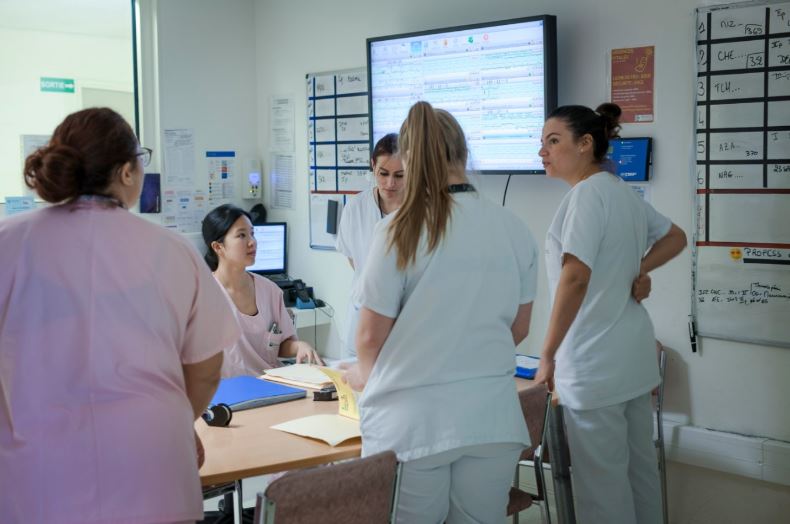 #JFR2019 | Le travail en équipe, une des clés de la sécurité du patient

❓ De quoi s’agit-il ? Comment composer l’équipe efficace ?

👉 Retrouvez sur notre site plusieurs programmes et outils : has-sante.fr/portail/jcms/c…