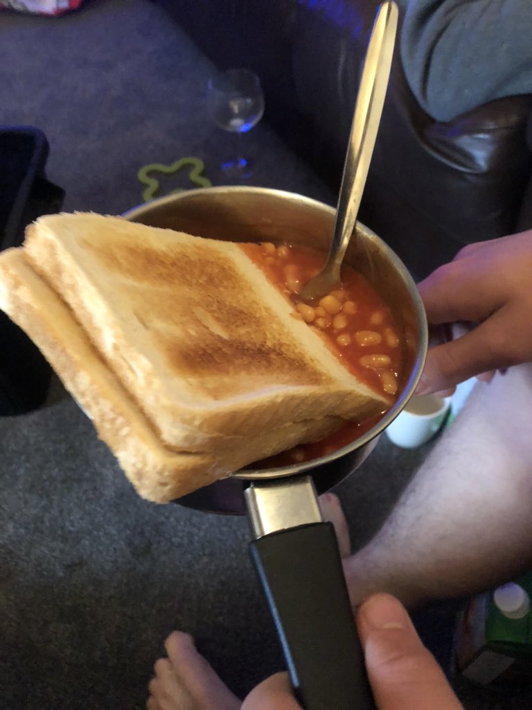 DeclanMcKenna's tweet photo. great british beans https://t.co/k5545X0Tzv