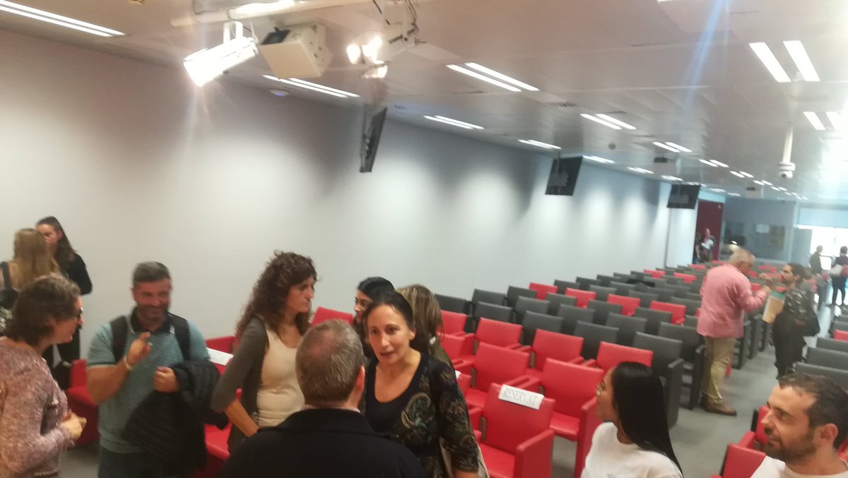 albasofia1232's tweet photo. Ya acaba la Jornada, m'agradaria donar les gràcies a tota la vocalia i al colegí per deixar-nos participar en aquesta maravellosa experiència.
@COIBarcelona @txellsastre10 @albertgranero
#InfSM8JC
@StudentsEUIG https://t.co/3Lr6wiXMay