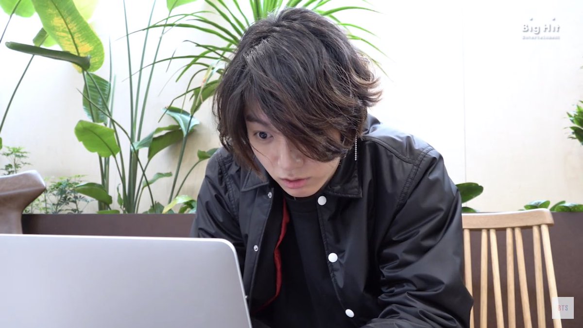 destinylbh's tweet image. 아니 이런 머리를 하고도 저렇게 잘생길수 있는것이냐...: 그 것이 알고 싶다니까 👍
#정국 #꾹토끼 #근육토끼 #JK