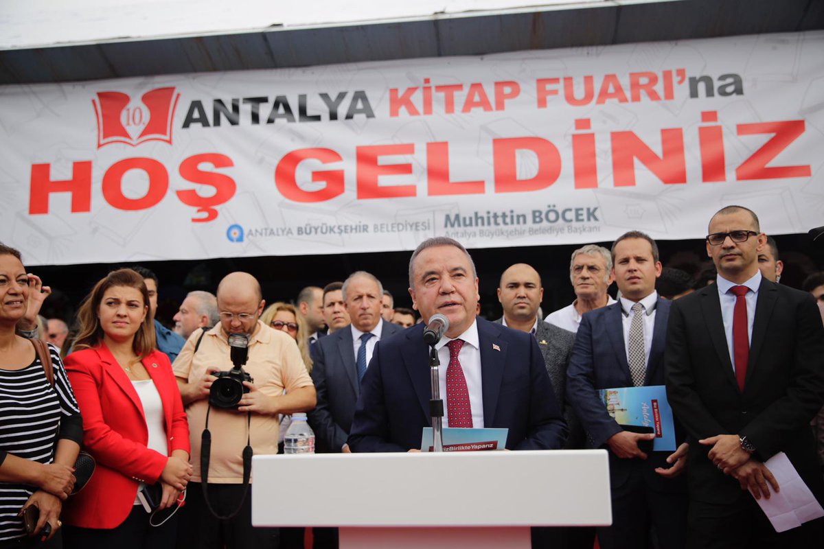 Muhittin Böcek