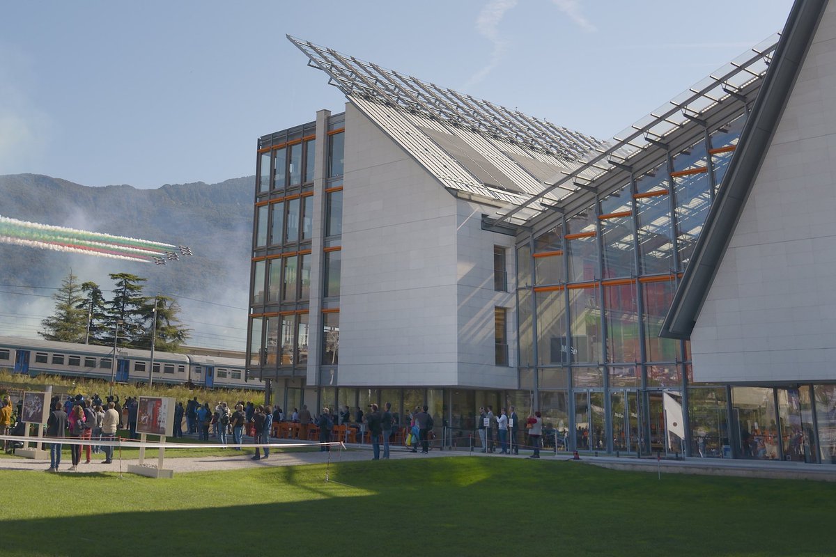 Oggi le Frecce Tricolori sopra il Muse.