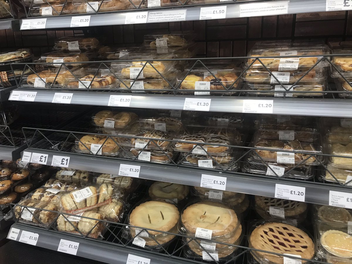 MadebyCharlieD's tweet photo. Plastic plastic everywhere...come in @Tesco - sort yourself out!!!! 😡 #reducesingleuseplastic #leadbyexample https://t.co/wrHlQgNtcL