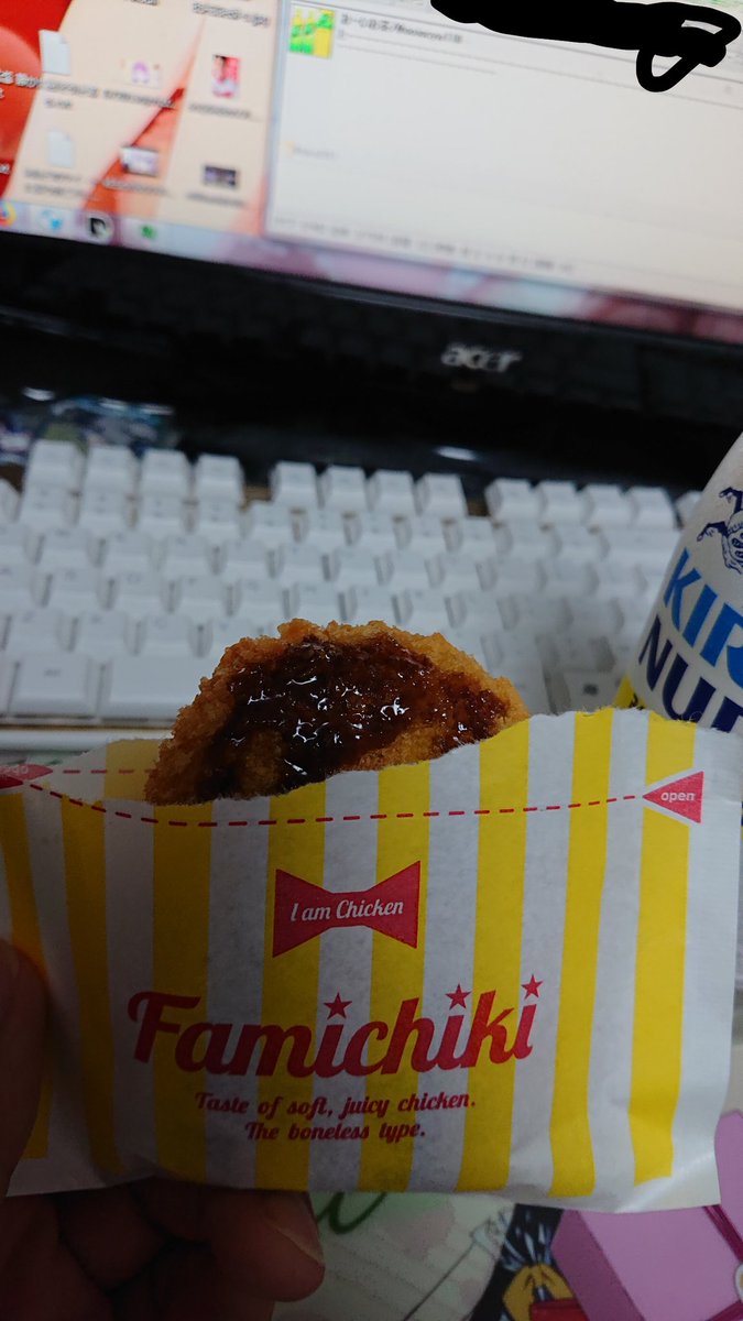 toka0351's tweet photo. 台風なのでコロッケ https://t.co/Ltfsw4H5Sv