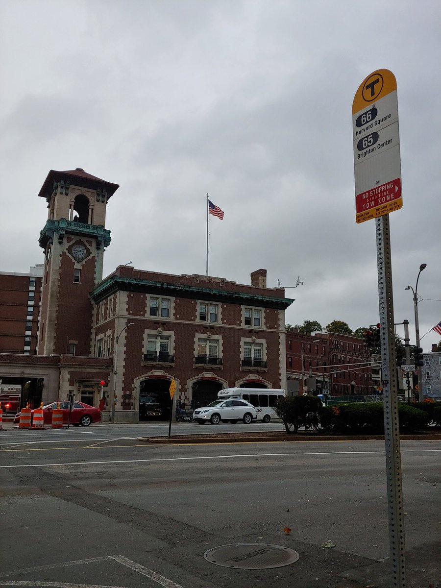 EricaMattison's tweet photo. Just another morning of making the WRONG decision to commute via the perpetually delayed #mbta bus 66 instead of biking. We need dedicated bus lanes for @mbta. @TownofBrookline @BlineTransport @BostonBTD @CambMA @bosBRT #GetMyBusOutOfTraffic #brt @universalhub https://t.co/FQKde29jb9