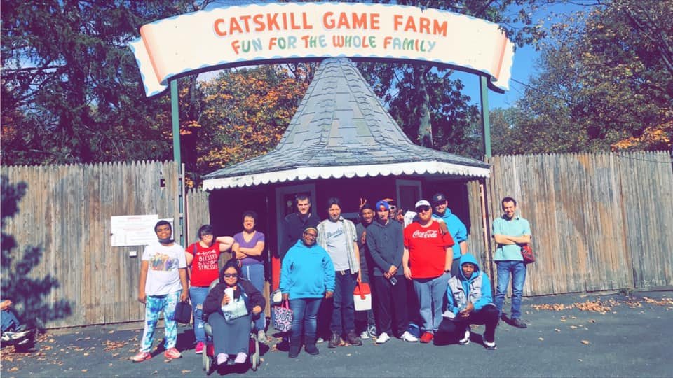 InFlightInc's tweet photo. ISAIL found adventure at the old Catskill Game Farm 🐘 🦒 yesterday! Both ISAIL programs got together and took a nice walk to explore what used to be one of the top attractions in the Hudson Valley. 🍁

#AdventureIsInOurNature #InFlight #ISAIL https://t.co/13uxaRyNRN