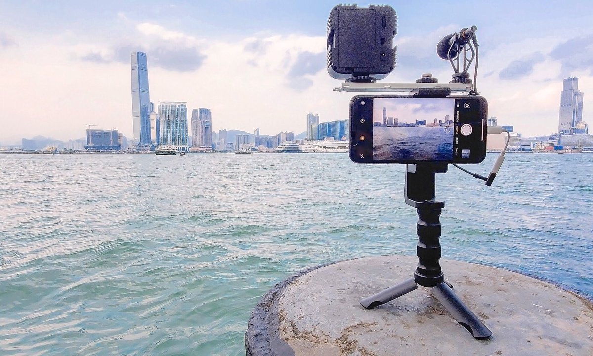 DREAMGRIP_OFCL's tweet photo. Introducing Universal Phoneography Starter Kit!
SCOUT is the new compact Universal Modular Rig System for low or even next-to-nothing budget video content production with just a smartphone. Enables shooting either horizontally or vertically. 📲
#scout #scoutsystem #phonerig https://t.co/GvVbF6Vcgy