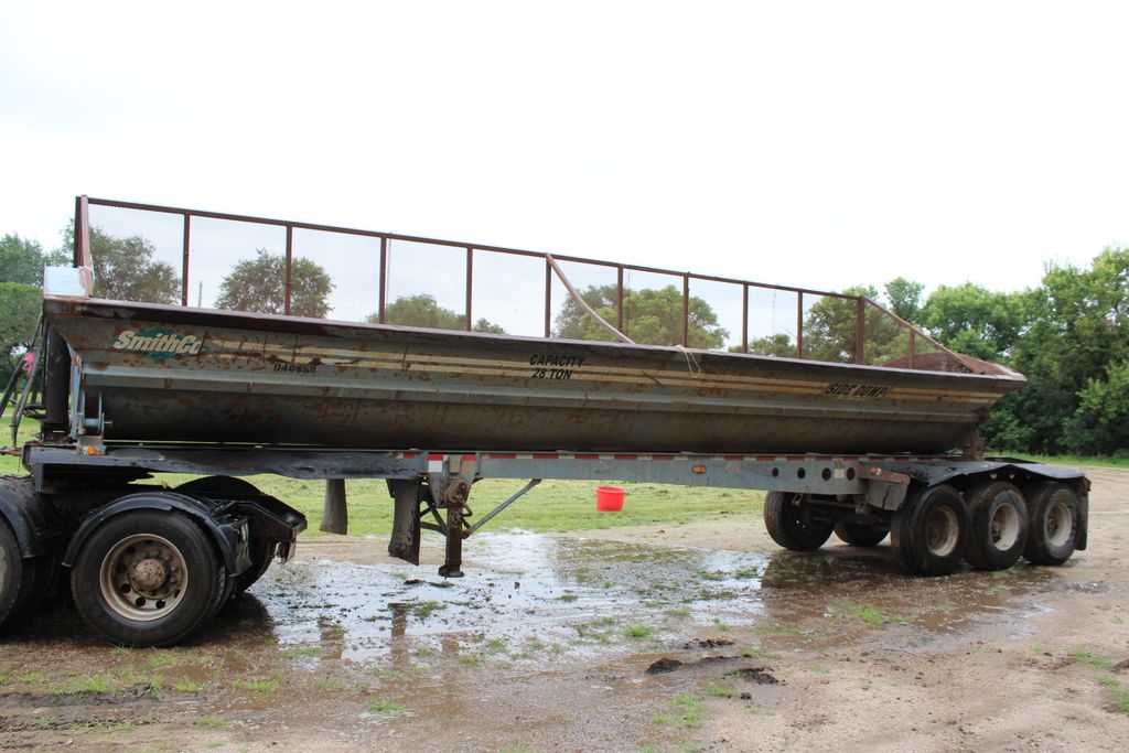 AgVisors's tweet photo. ONLINE ONLY AUCTION
Feedlot Retirement Equipment Auction
Bidding Ends: October 31

Over 70 lots! Tractors, Loaders, Hay &amp; Forage Equipment, Cattle Equip, Trailers, Attachments &amp; more. Don't miss out on. Visit https://t.co/10kIL5s0VK for more lots and to bid.

Jordan: 605-809-5552 https://t.co/jqtVCG6akS