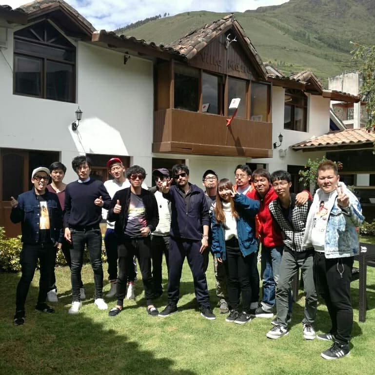 RhouseCalca's tweet photo. Ellos son algunos de nuestros queridos huéspedes que nos han acompañado en el transcurso del año. Y tú, ¿Qué esperas para visitarnos?
¡Te esperamos! 😁

#sacredvalley #calcacusco #travelers #happyguests #happyhost #happymoments @ Calca, Cusco, Peru https://t.co/XXm5lp0qEb