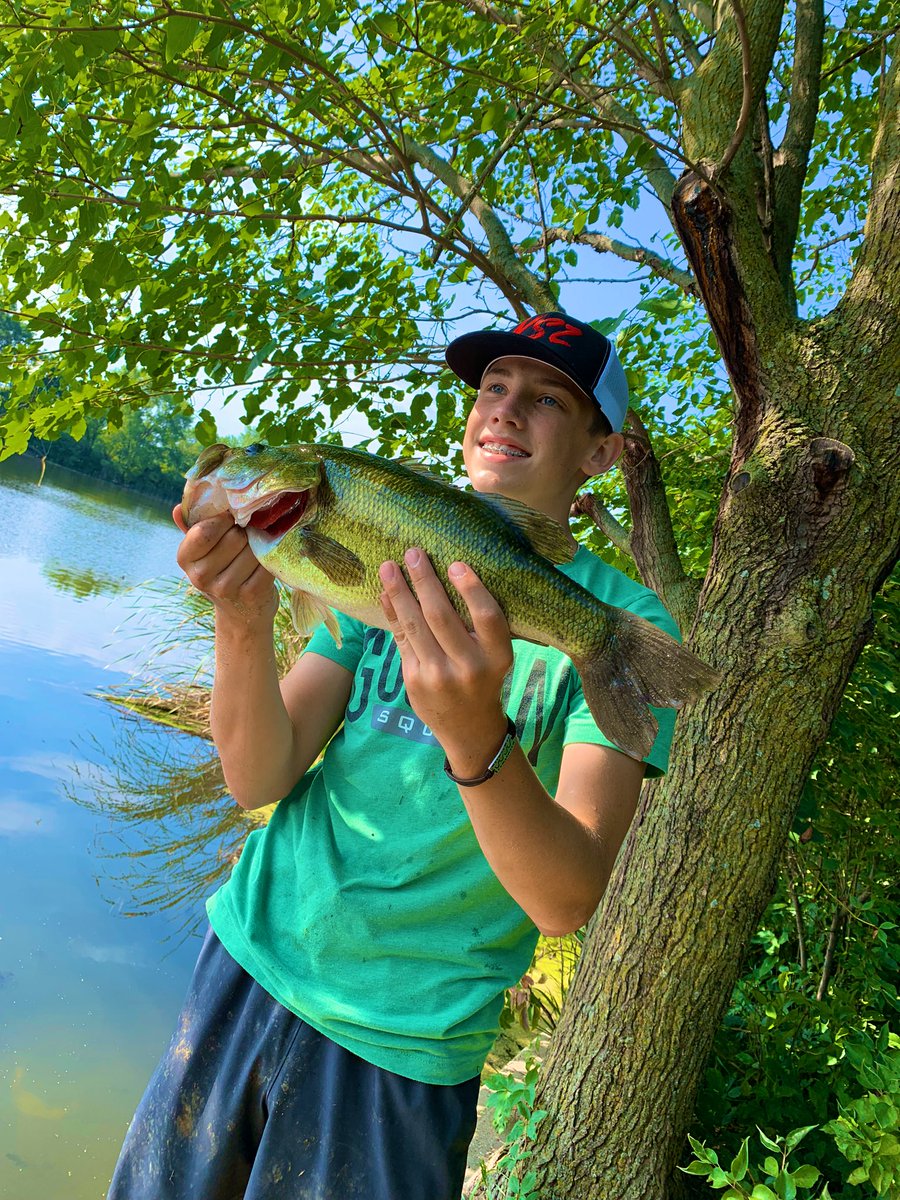 Nothin crazy today, just a few healthy ones. And oh, I looked at the wrong camera.
#fishing #bass #NCF <a href="/googanbaits/">googanbaits</a> <a href="/FishingTheMW/">Jon B.</a> <a href="/AlexPeric3/">Alex Peric</a>