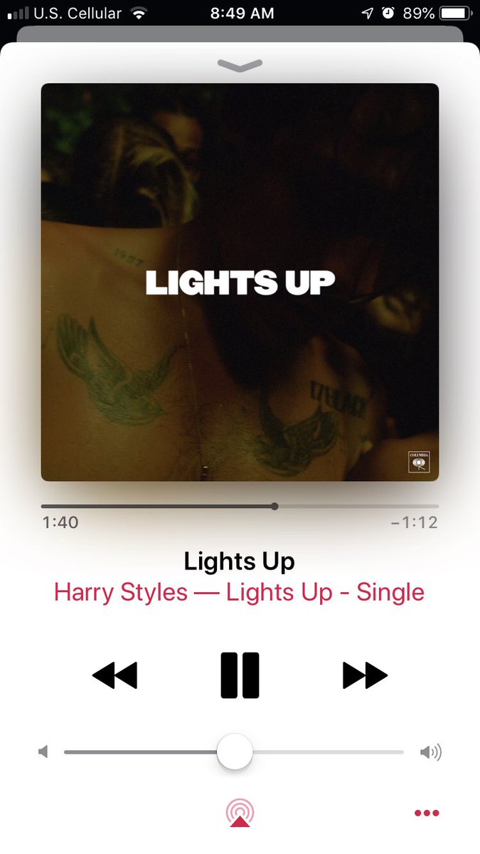 oopsitsmorgs's tweet image. I never fumbled through my book bag for my headphones SO fast in my life 😍😍😍