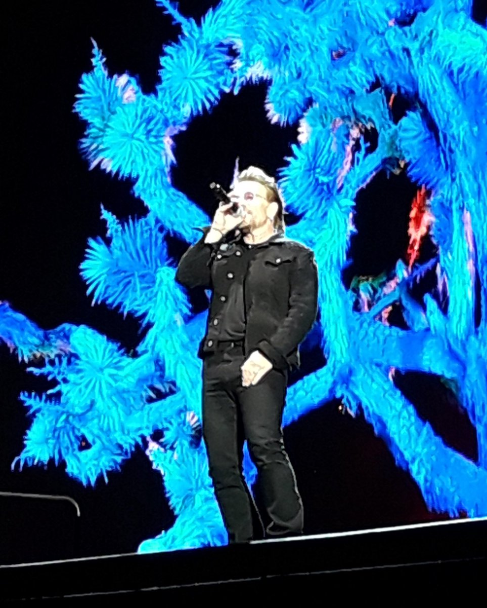 crizzuti's tweet photo. When do you return to Argentina? @U2 We where in La Plata singing with you... https://t.co/LerLh3Qm5b