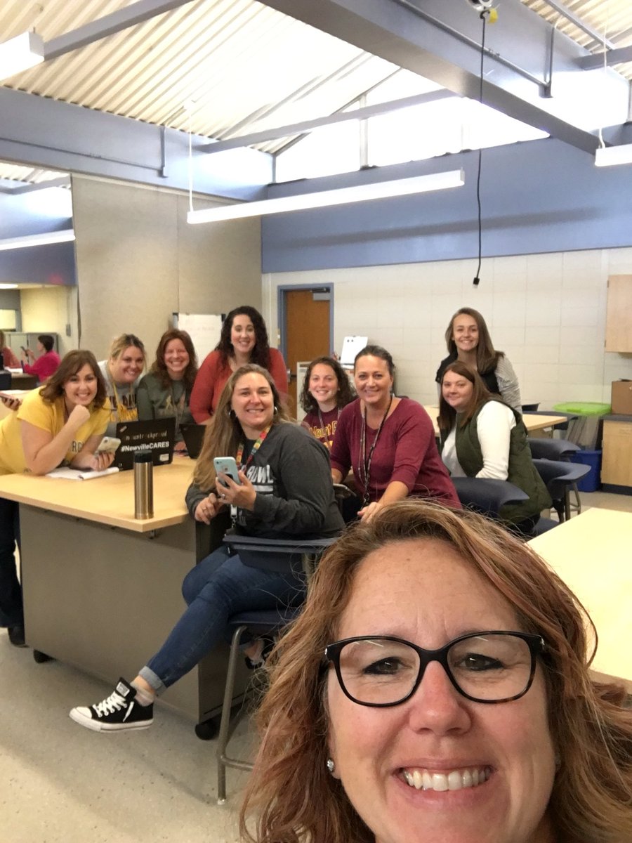 Mount Rock Faculty is all a Twitter this morning. Thanks to <a href="/LeahRichwine/">Leah Richwine</a> for leading it. #mountrock #mountrockproud #mountrockfamily #mountrockfamily