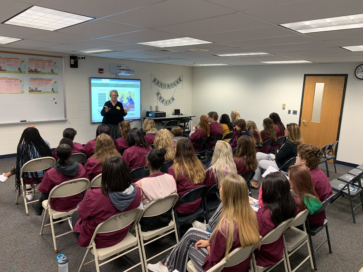 <a href="/CSMHawks/">CSM Hawks</a> presenting to our AOHP students about the possibilities after graduation <a href="/MrsRachic/">Jennifer Rachic</a> <a href="/StraussAOHP_CTA/">@StraussAOHP_CTA</a> <a href="/AohpPt/">@AOHP PT&SM</a> <a href="/AohpSirico/">AOHPSirico</a>