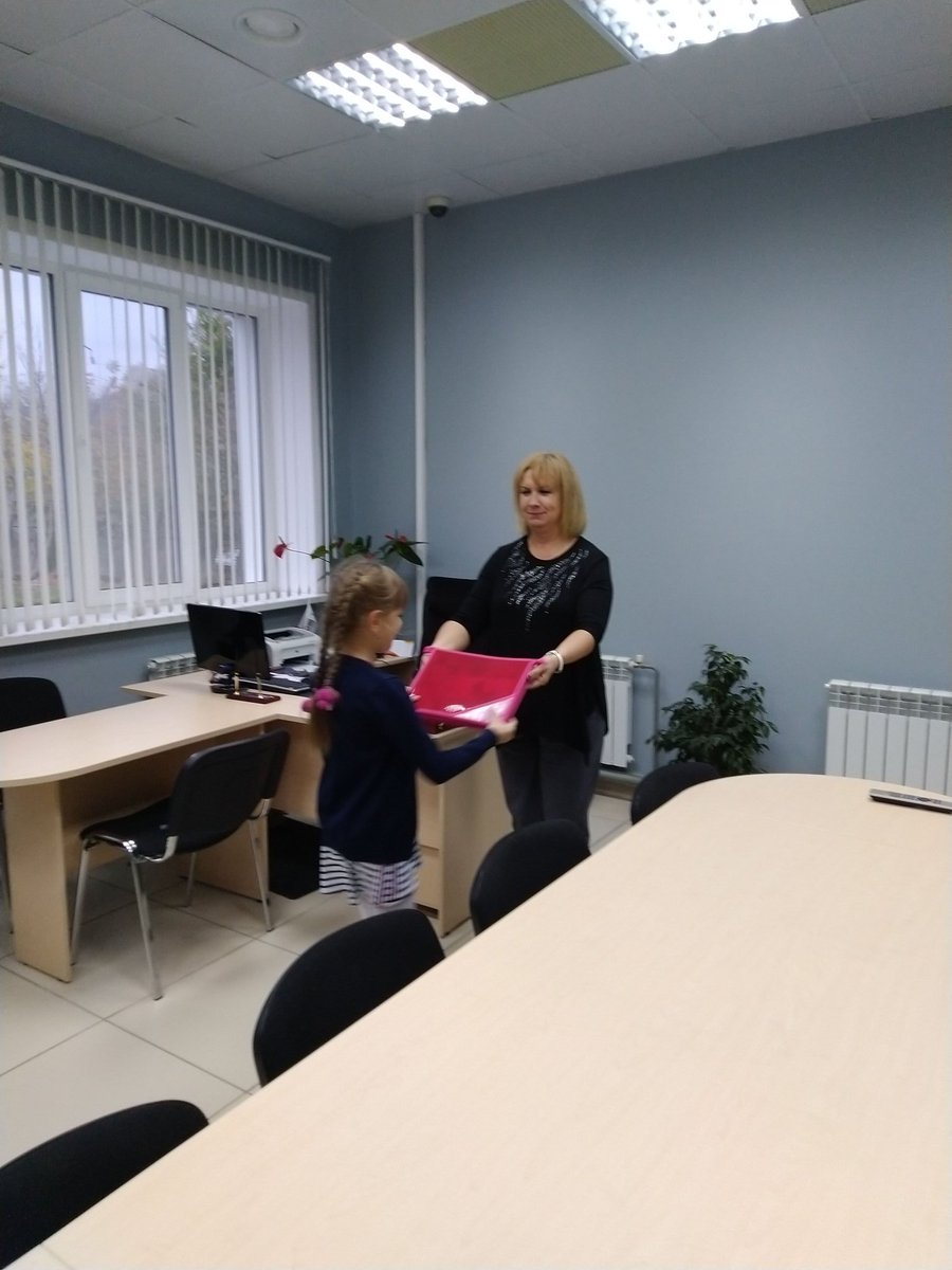 11.10.2019 прошло награждение деток, участвовавших в творческом конкурсе "МФЦ посвящается".
Никто не остался без подарка и пожелания дальнейших успехов!