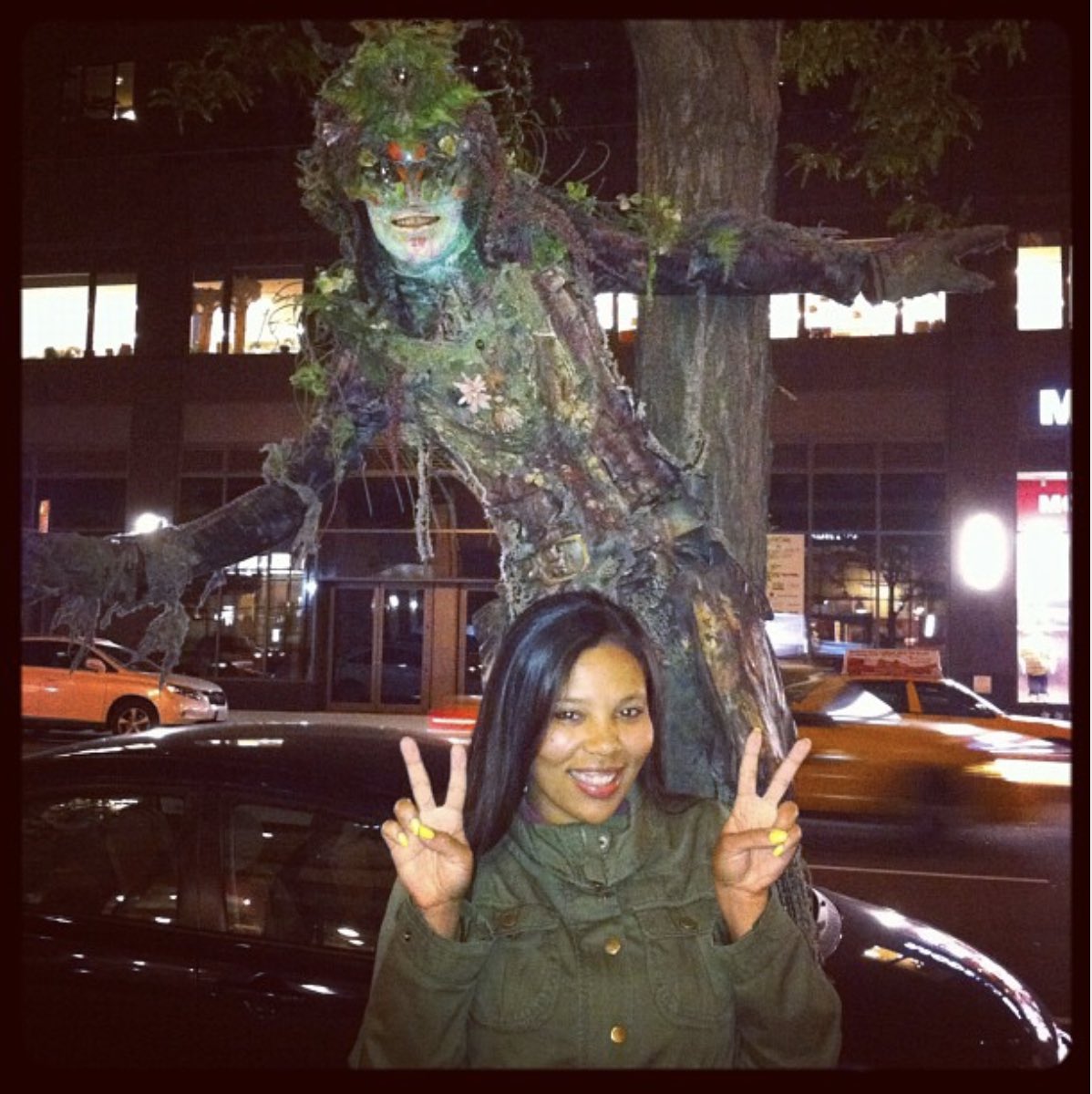 adocumentree's tweet photo. “One touch of nature, makes the whole kin” - William Shakespeare
🌎🤝🏽🙏🏾🌳 @adocumentree @Treemanity 
#flashbackfriday #fanpickfriday #communiTree #humannature #givingTree #compassion #uniTree #inclusivity #hope #youth4future #giving #helpingothers #volunteer #makeadifference https://t.co/9Daa4ARj4I