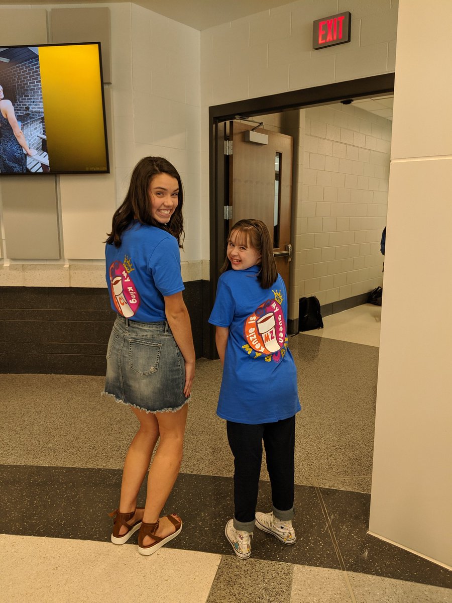 Cynthia7048's tweet photo. Best Buddies!!!!
#WERTJ #BESTBUDDIES https://t.co/oLB0ZfzxMO