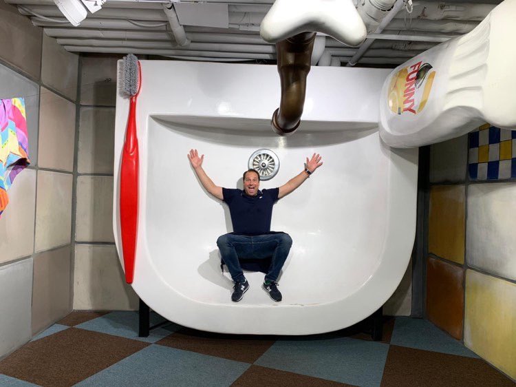 JaimeOzores's tweet photo. 🎲 De repente entras en el #BigFunMuseum y te vuelves a sentir como un niño 👦🏻. Y no hay nada más divertido que dejarte llevar durante un buen rato! Visita imprescindible para todos, grandes y pequeños 👌. #Barcelona #Museum #bigfun_bcn #lasramblas #MarcaBarcelona https://t.co/FytnTxSbxB